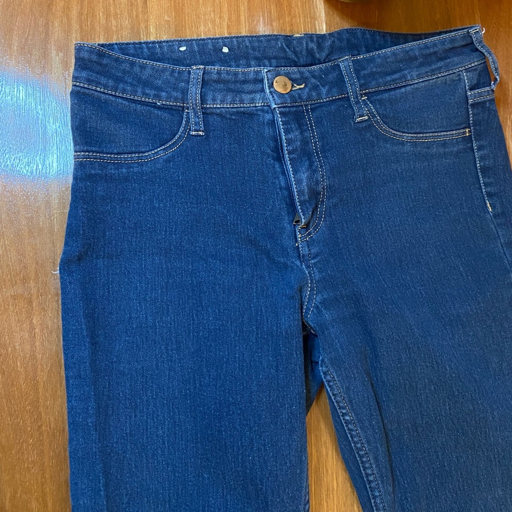 H&M Jeans Eu size 27 (us size 6) dark wash skinny jeans. Worn twice, like new - Picture 6 of 7